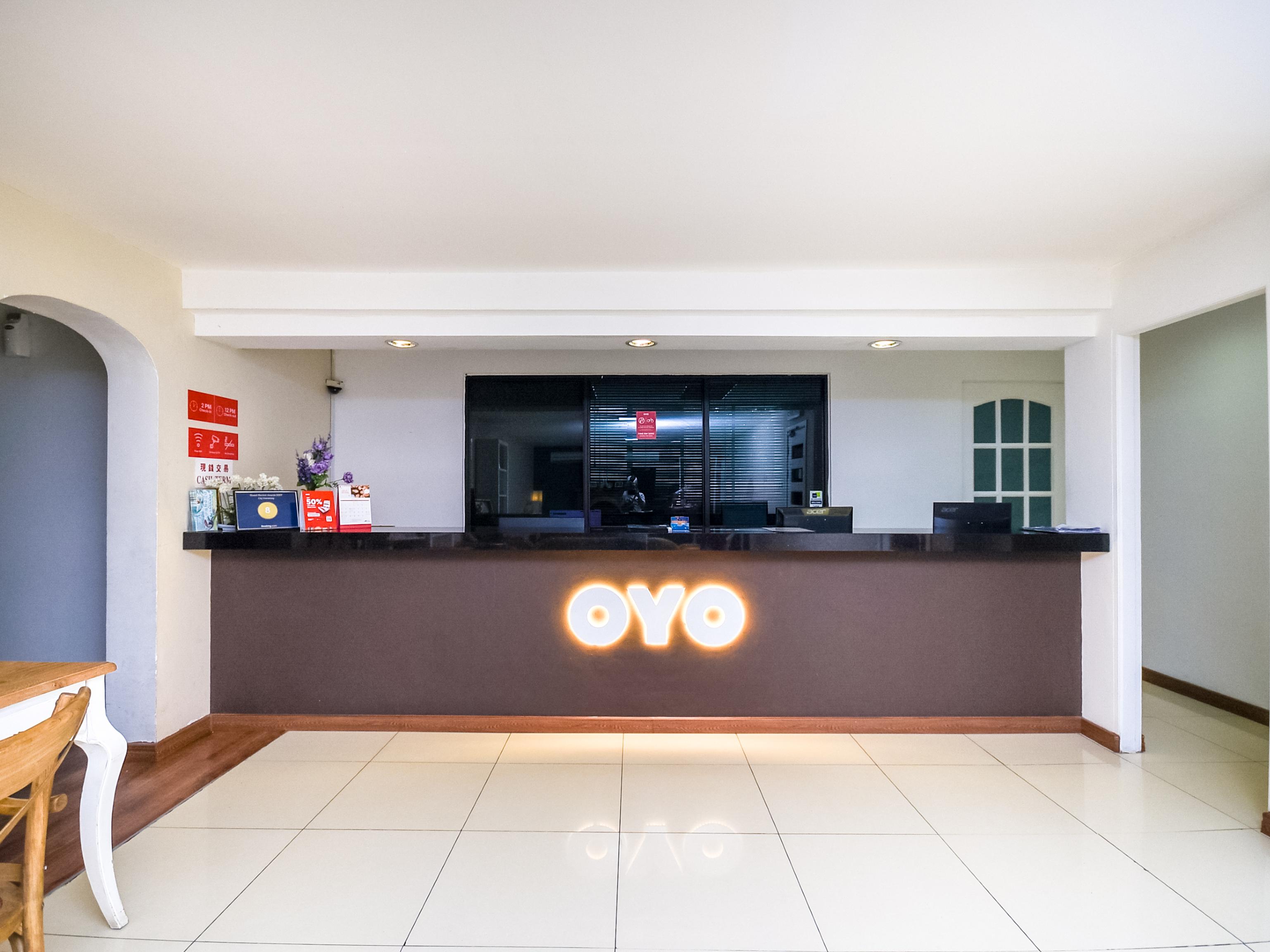 Super Oyo 89604 City Home Stay Miri Buitenkant foto