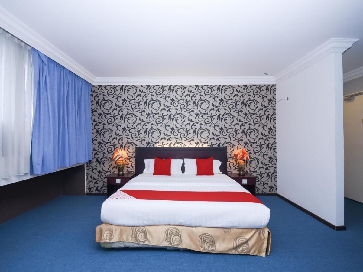 Super Oyo 89604 City Home Stay Miri Buitenkant foto