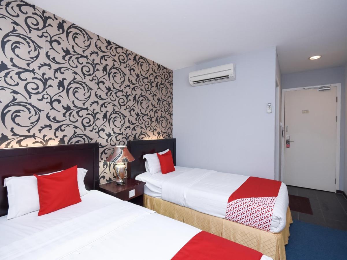 Super Oyo 89604 City Home Stay Miri Buitenkant foto