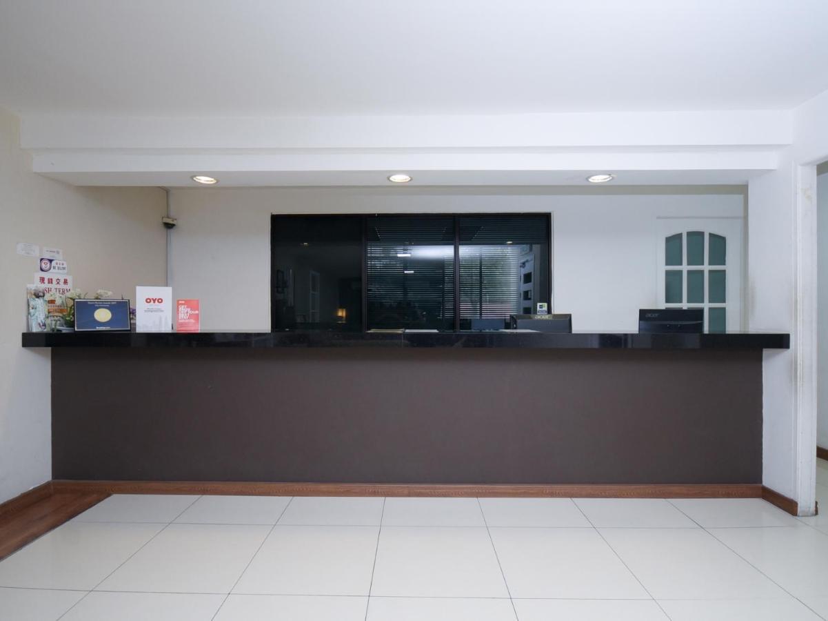 Super Oyo 89604 City Home Stay Miri Buitenkant foto